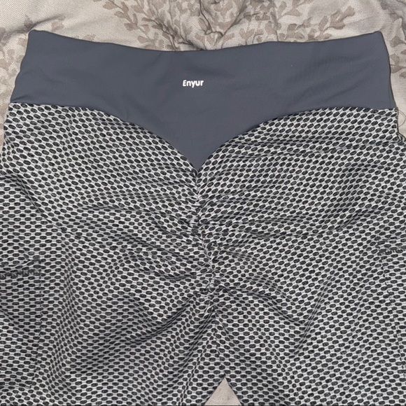 Gray and Black Womens Leggings - Picture 6 of 6